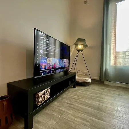 Apartment Toulon, Hyper Centre, Clim, 2 Chambres, Proche Toulon